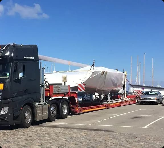 Land transport for boats and yachts